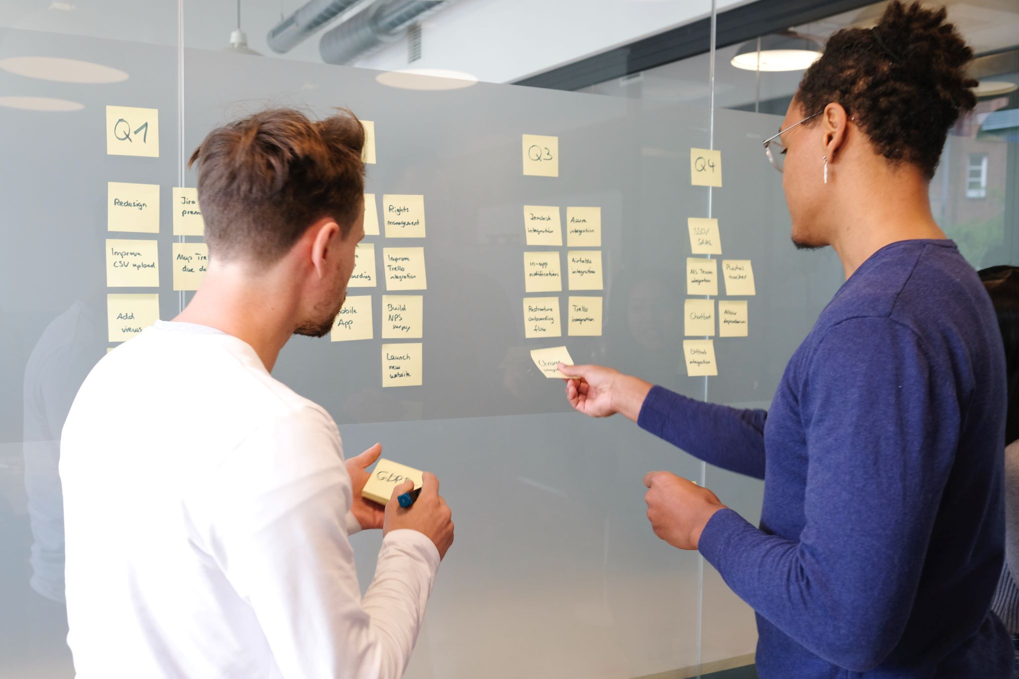 Product Owner vs. Scrum Master: Agile Roles & Differences